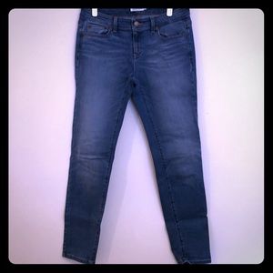 Vineyard Vines Size 6 Light Blue Jean